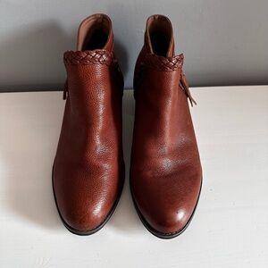 AETREX Ankle Boots / Size 7.5 / Brown / Leather / Zippers / EUC